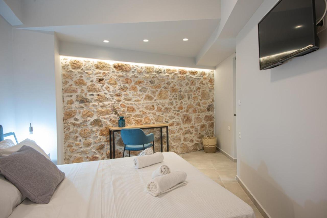 M&E House Apartment อายิโอสนิโกลาโอส ภายนอก รูปภาพ