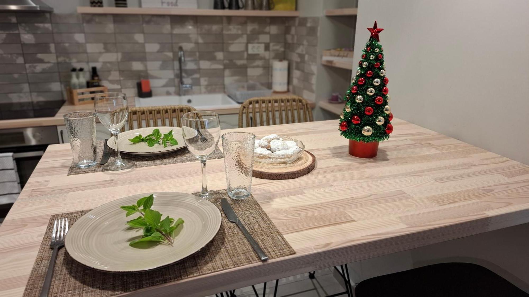 M&E House Apartment อายิโอสนิโกลาโอส ภายนอก รูปภาพ